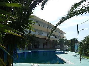 פליראקי Sotirakis Hotel מראה חיצוני תמונה