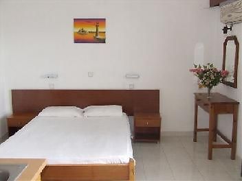 פליראקי Sotirakis Hotel מראה חיצוני תמונה